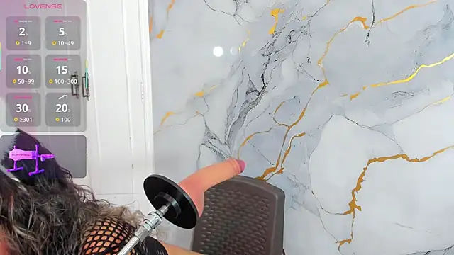 elizabeth liones  online show from 10-29-25, 03:42