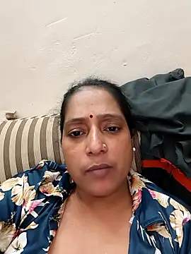 Snapshot of Khushi-20 chatting on 10-16-25, 04:41 Khushi-20 online show from 10-16-25, 04:41