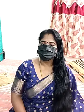 tamil-aunt online show from 10-21-25, 06:58