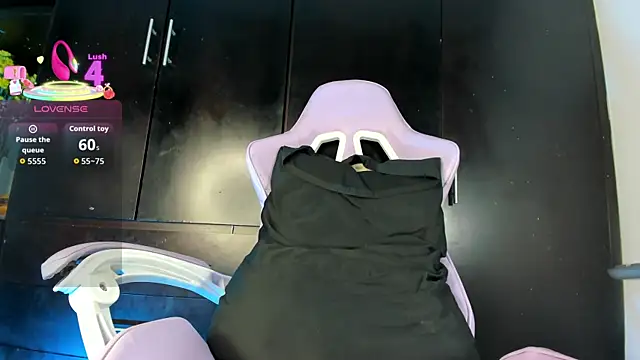 Snapshot of latin_kay1 chatting on 10-13-25, 01:38 latin kay1 online show from 10-13-25, 01:38