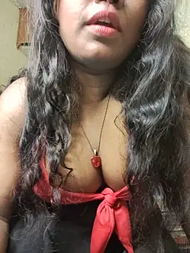 Snapshot of Lovely_Payal chatting on 05-11-26, 05:32 Lovely Payal online show from 05-11-26, 05:32