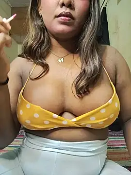 Snapshot of Lovely_Payal chatting on 05-31-26, 09:49 Lovely Payal online show from 05-31-26, 09:49