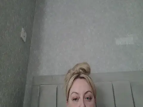 kikicupcake online show from 10-11-25, 12:58