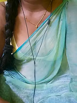 Snapshot of tamil_kanaka chatting on 06-09-26, 05:02 tamil kanaka online show from 06-09-26, 05:02