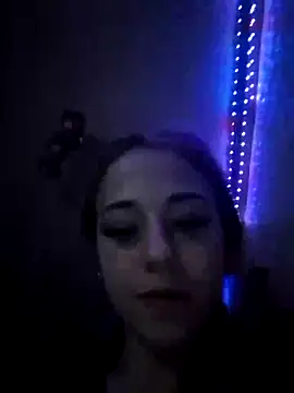 Snapshot of milklovqx chatting on 10-12-25, 05:01 milklovqx online show from 10-12-25, 05:01