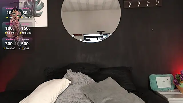 TamaraaRoss  online show from 12-01-25, 07:08