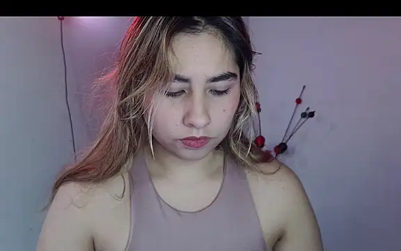 sofiazaf5 online show from 10-29-25, 02:30