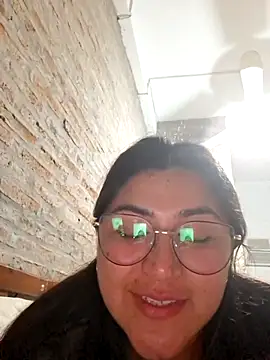 morenalatinaa online show from 04-17-26, 04:26