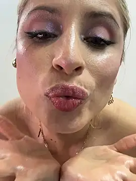 Snapshot of Adeline_1 chatting on 02-03-26, 02:53 Adeline 1 online show from 02-03-26, 02:53