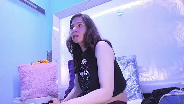 Kylie Bloom online show from 02-24-26, 08:07