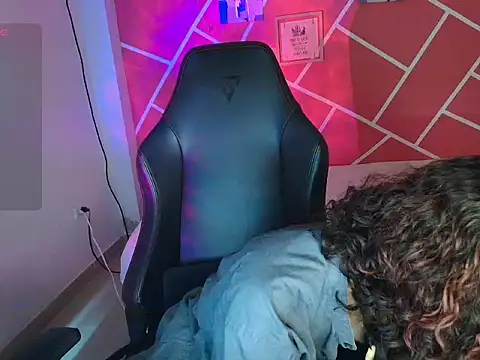 Snapshot of sweety_dreambaby chatting on 10-13-25, 08:20 sweety dreambaby online show from 10-13-25, 08:20