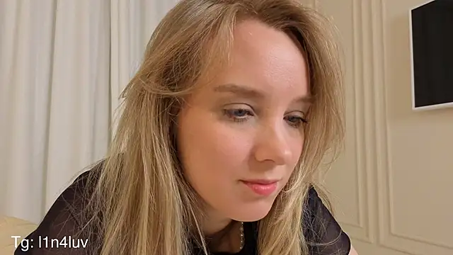 AIicaparkerc online show from 10-28-25, 10:12