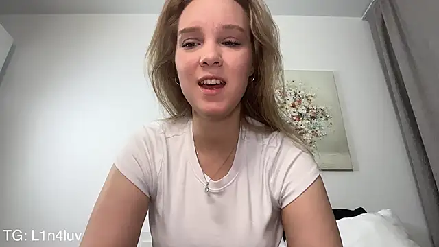 AIicaparkerc online show from 03-13-26, 02:29