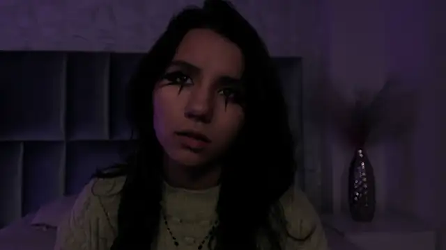 HollyPeach online show from 03-31-26, 07:25