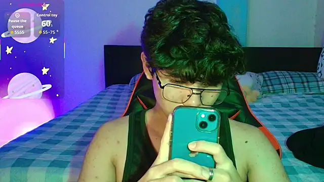 Im Camii online show from 10-25-25, 10:37