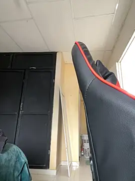 Im Camii online show from 11-20-25, 05:34