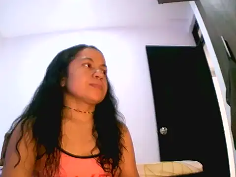 chiarafus0 online show from 11-02-25, 07:05