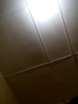 Expose Queen online show from 11-17-25, 08:36