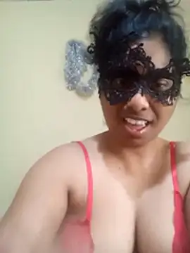 Expose Queen online show from 02-17-26, 06:32