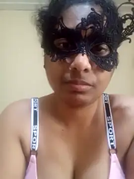 Expose Queen online show from 03-27-26, 05:57