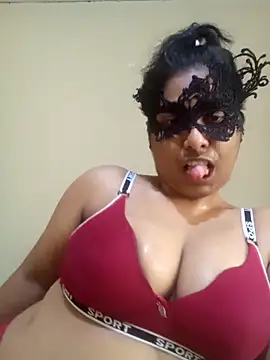 Expose Queen online show from 03-28-26, 09:53