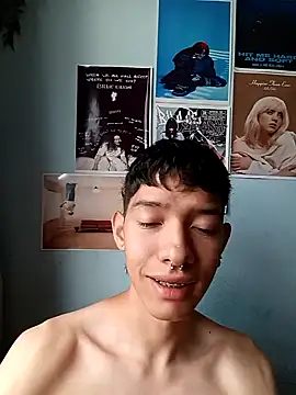 heyy noah11 online show from 10-13-25, 06:41