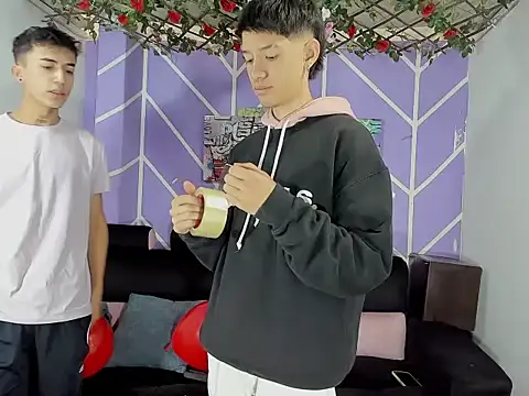 heyy noah11 online show from 02-14-26, 01:41