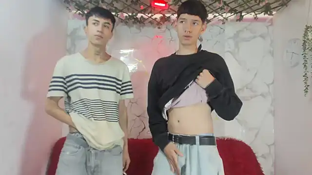 heyy noah11 online show from 04-18-26, 01:37