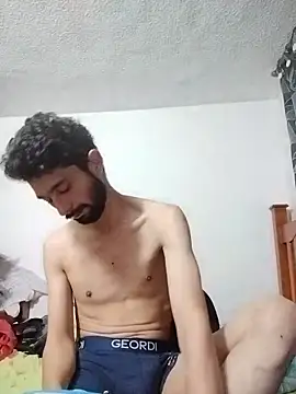 Snapshot of elFlaco69420 chatting on 10-12-25, 04:00 elFlaco69420 online show from 10-12-25, 04:00