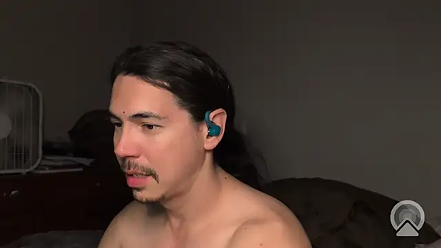 bandrews4795 online show from 10-23-25, 06:34