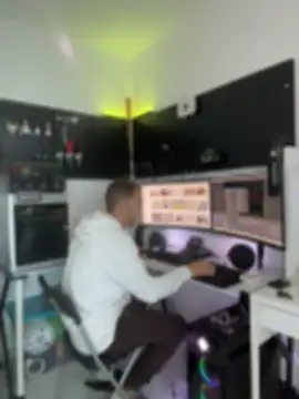 AlexGogo23 online show from 05-17-26, 06:55