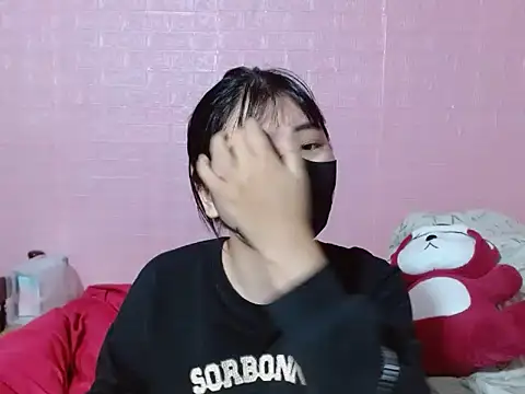 Snapshot of MinhSochi09 chatting on 10-31-25, 01:56 MinhSochi09 online show from 10-31-25, 01:56