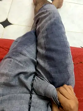 Snapshot of chikorkomdz chatting on 10-12-25, 05:45 chikorkomdz online show from 10-12-25, 05:45