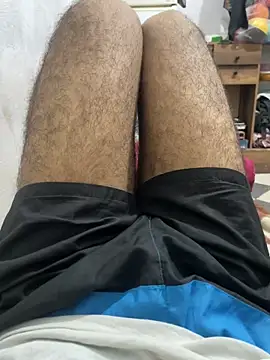 Snapshot of chikorkomdz chatting on 10-25-25, 01:51 chikorkomdz online show from 10-25-25, 01:51