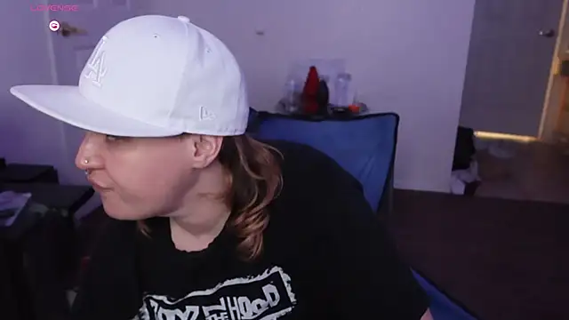 Snapshot of BellaBlueBBW chatting on 02-13-25, 06:48 BellaBlueBBW online show from 02-13-25, 06:48