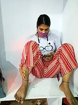 PG girl 12th online show from 11-14-25, 08:02