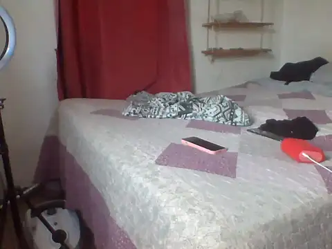 gatitachilena2 online show from 02-08-26, 10:46