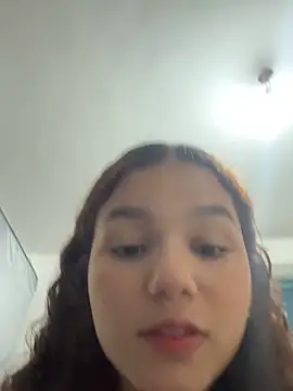 Eva Dollhot online show from 10-22-25, 11:21