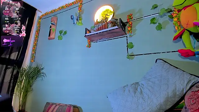 Sharlott smith online show from 11-19-25, 08:42