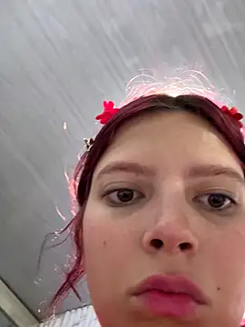 Snapshot of l0lita_sweet chatting on 10-29-25, 10:17 l0lita sweet online show from 10-29-25, 10:17