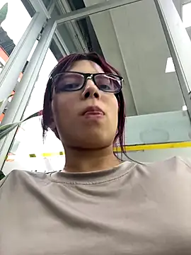 Snapshot of l0lita_sweet chatting on 12-04-25, 09:45 l0lita sweet online show from 12-04-25, 09:45