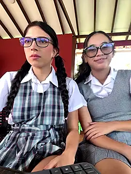 Snapshot of l0lita_sweet chatting on 02-10-26, 04:22 l0lita sweet online show from 02-10-26, 04:22