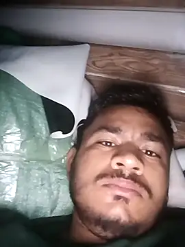 Snapshot of GlossyDare1823 chatting on 11-03-25, 11:37 GlossyDare1823 online show from 11-03-25, 11:37