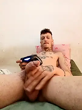 Snapshot of RuivoDotado24cm chatting on 10-21-25, 01:56 RuivoDotado24cm online show from 10-21-25, 01:56