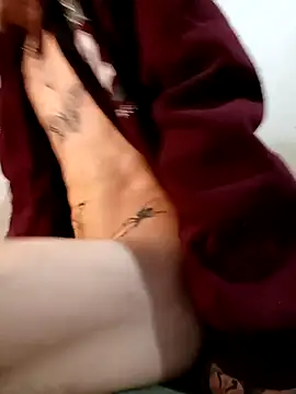 Snapshot of RuivoDotado24cm chatting on 11-14-25, 08:46 RuivoDotado24cm online show from 11-14-25, 08:46