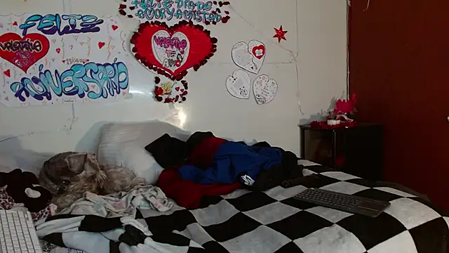 picante70  online show from 12-16-25, 11:04