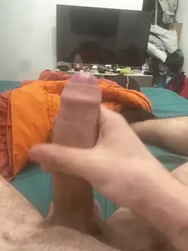 Snapshot of kevin-huge chatting on 02-14-26, 08:27 kevin-huge online show from 02-14-26, 08:27