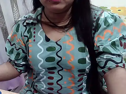Snapshot of SexyRani2000 chatting on 10-18-25, 05:03 SexyRani2000 online show from 10-18-25, 05:03