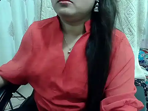 Snapshot of SexyRani2000 chatting on 04-18-26, 01:26 SexyRani2000 online show from 04-18-26, 01:26