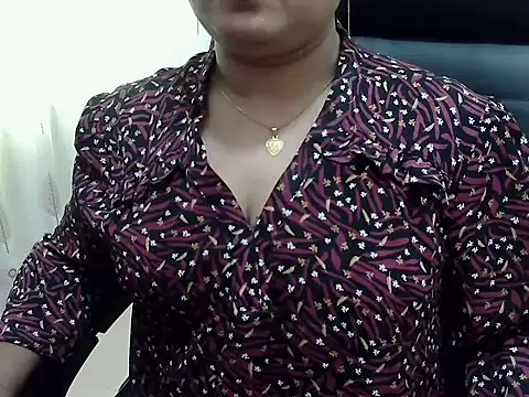 Snapshot of SexyRani2000 chatting on 05-04-26, 07:59 SexyRani2000 online show from 05-04-26, 07:59